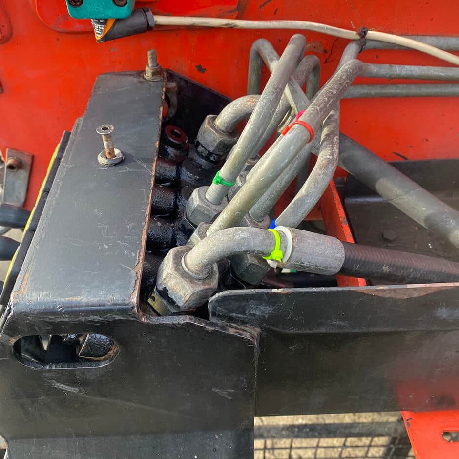 Crane Hydraulic Hose — Diesel Mechanic in Yandina, QLD